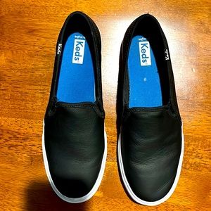 Keds black leather slip-on sneakers, size 8.